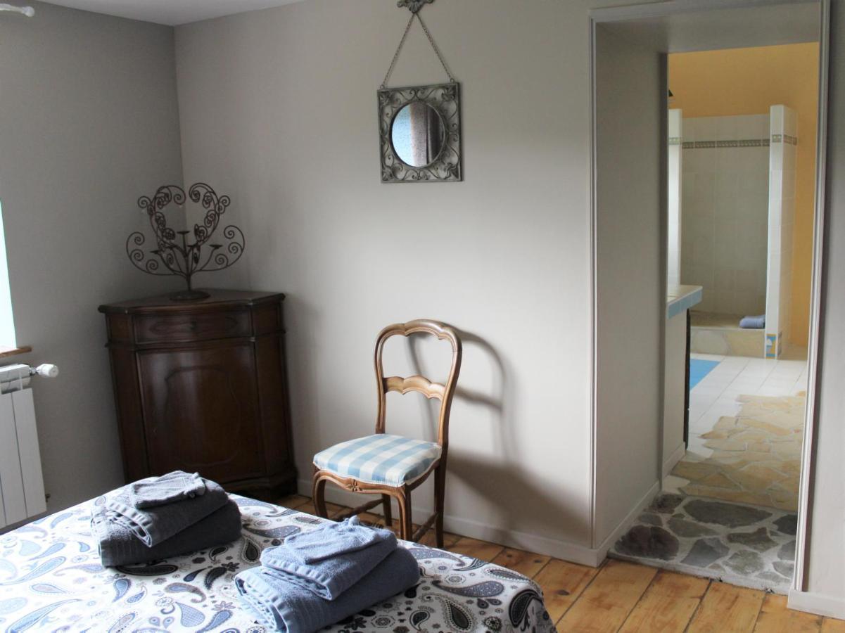 Le Do D'Anne Bed and Breakfast Villetritouls Exteriör bild