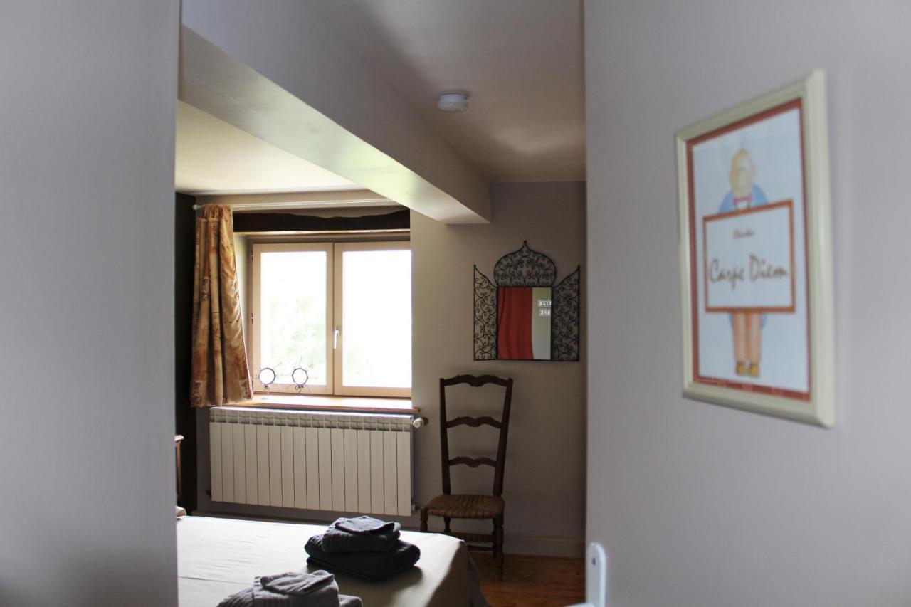 Le Do D'Anne Bed and Breakfast Villetritouls Exteriör bild