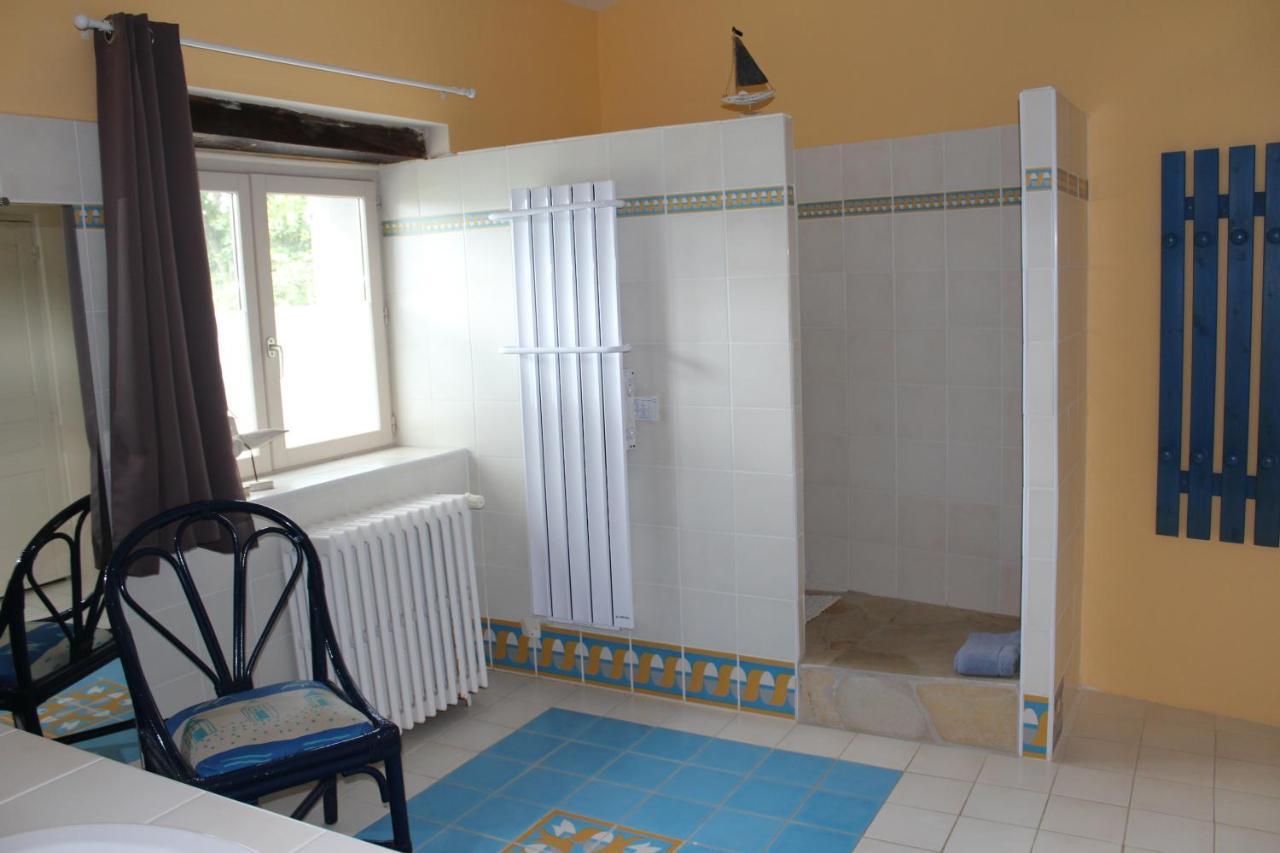 Le Do D'Anne Bed and Breakfast Villetritouls Exteriör bild